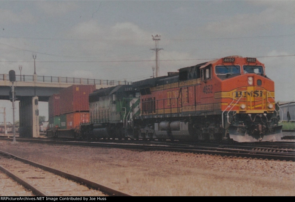 BNSF 4652 East